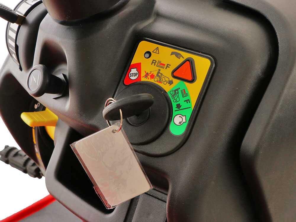 Tractor cortacésped Troy Bilt Horse 105T-R – cambio hidrostático – recogedor